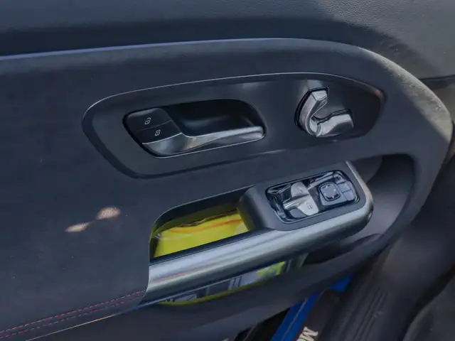 Mercedes-Benz Cla view 11