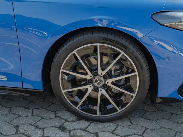 Mercedes-Benz Cla view 4
