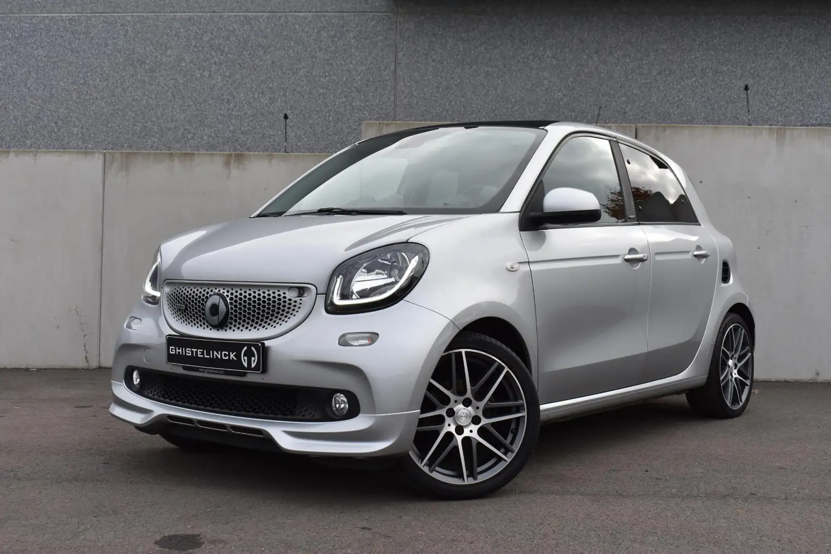 smart forFour 0.9 80kW DCT Brabus Xclusive Argent - 2