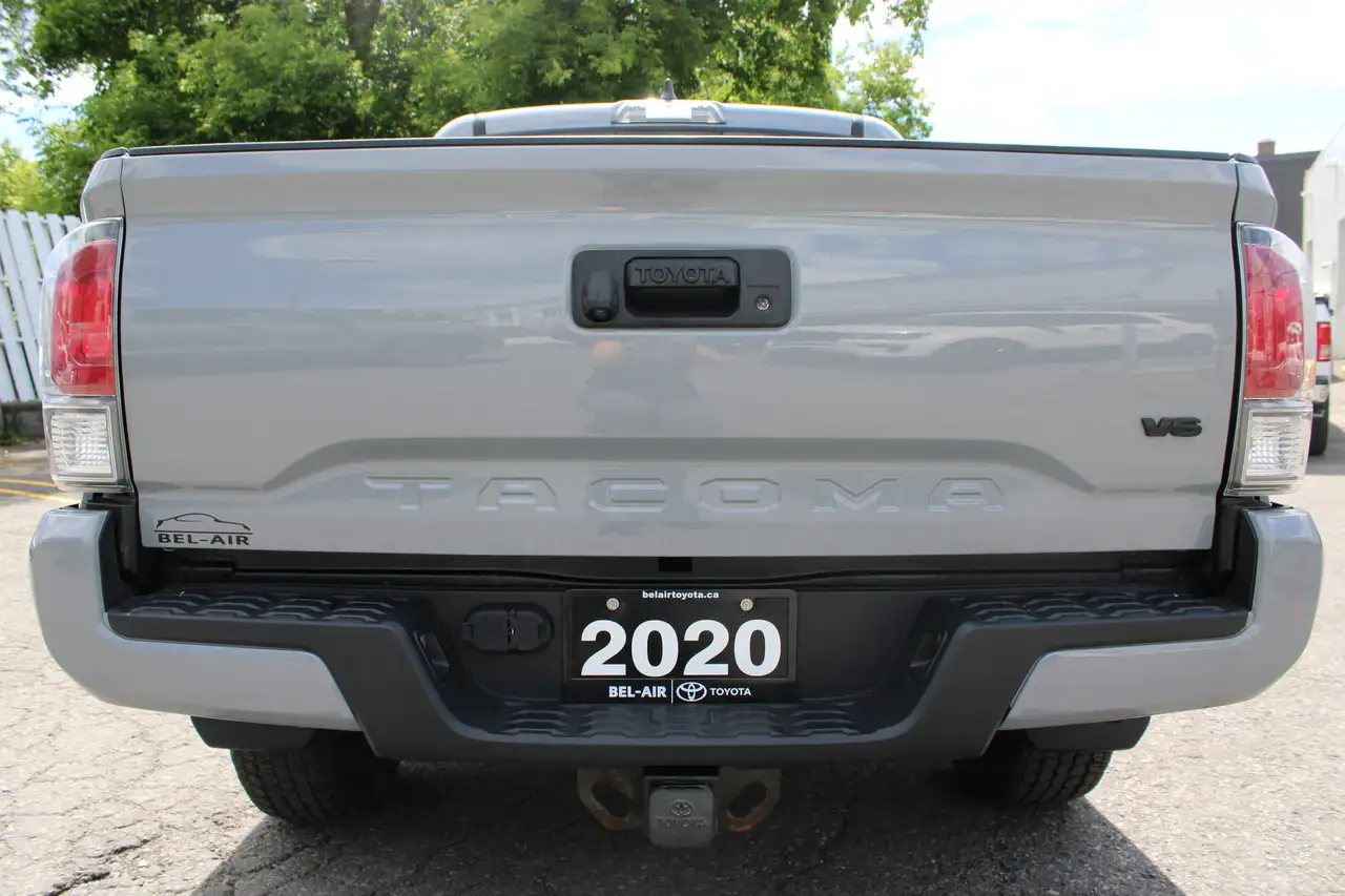Toyota Tacoma photo Toyota Tacoma