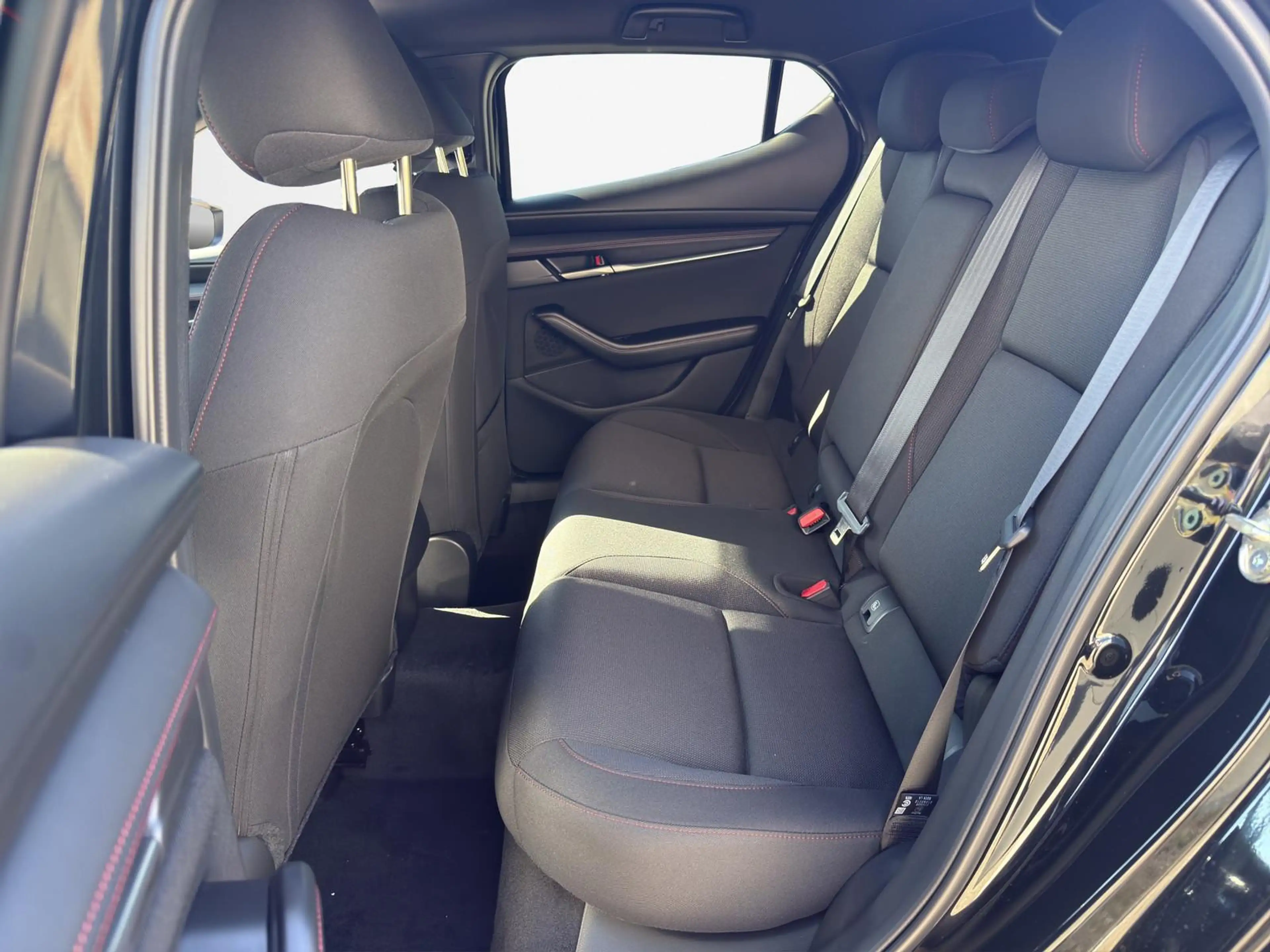 Mazda 3 3 2.5L G 140PS 6AT Homura - 2027 — photo 15