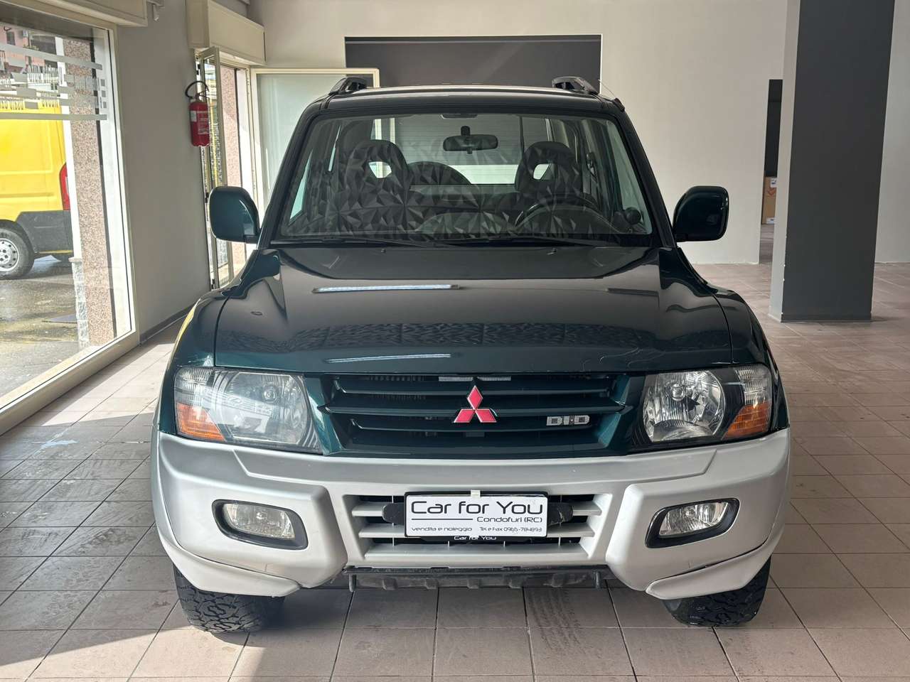 Mitsubishi Pajero Pajero 3.2 16V DI-D 3p. GLX Autocarro 2 POSTI
