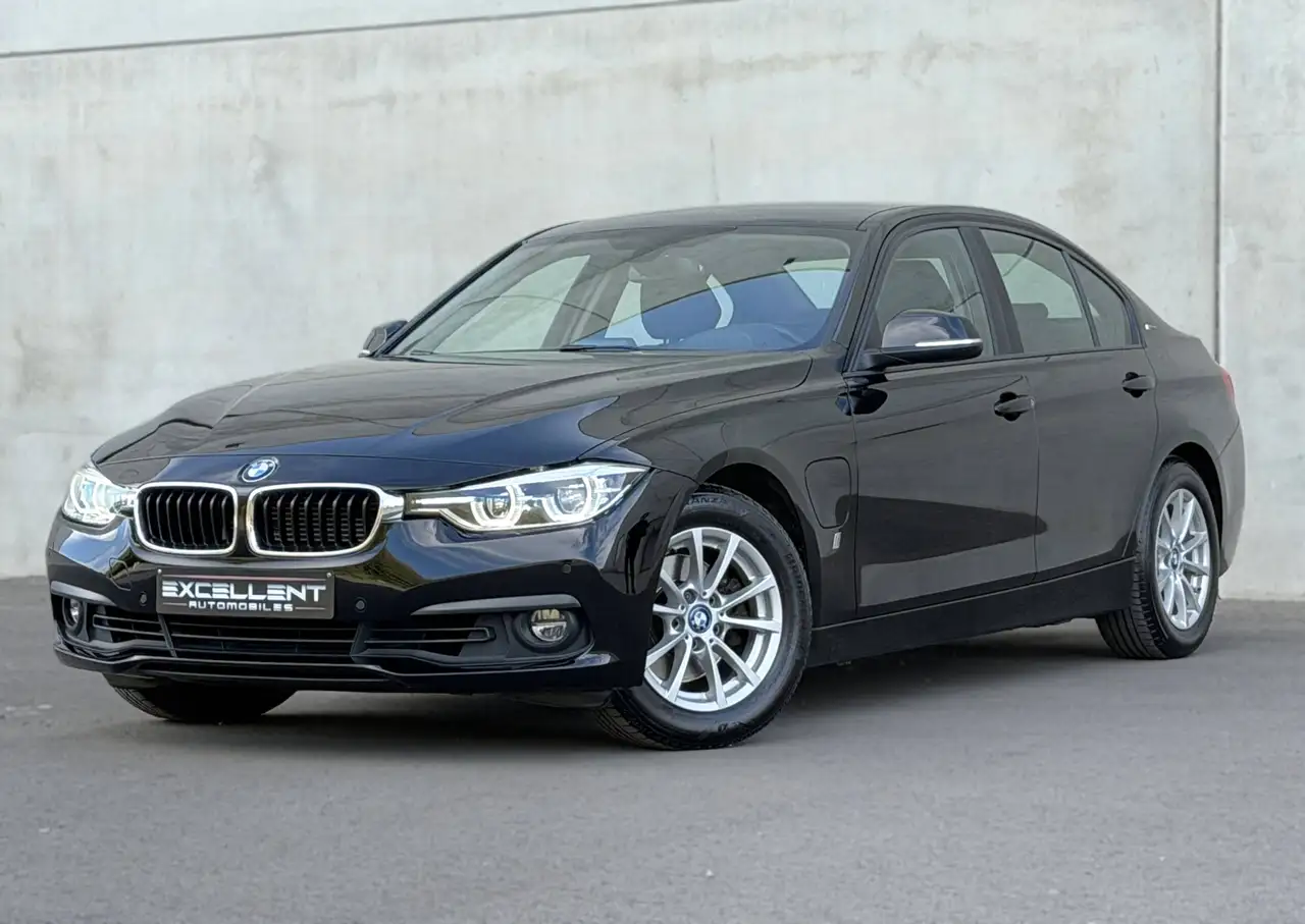 BMW 330