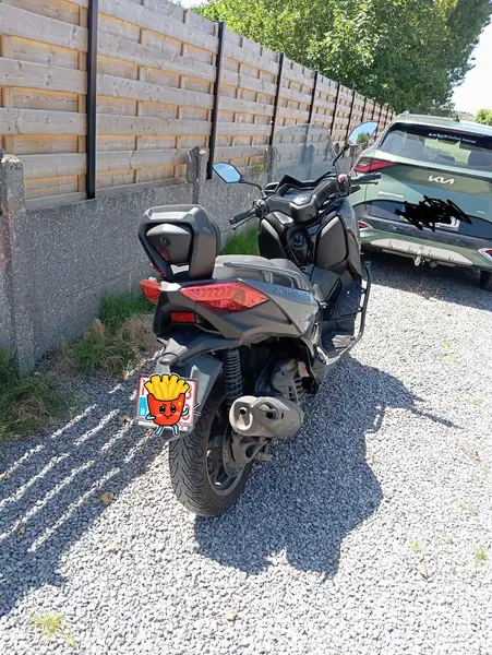 Yamaha XMAX 125