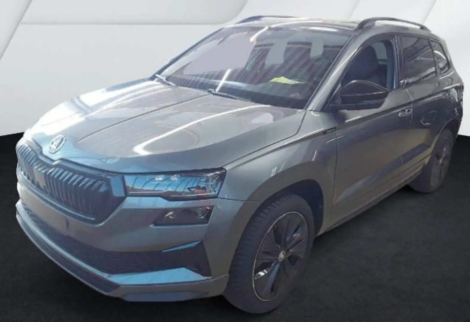 Skoda Karoq Sportline 1.5 TSI DSG *NAVI*PANODACH*AHK* Gris - 2