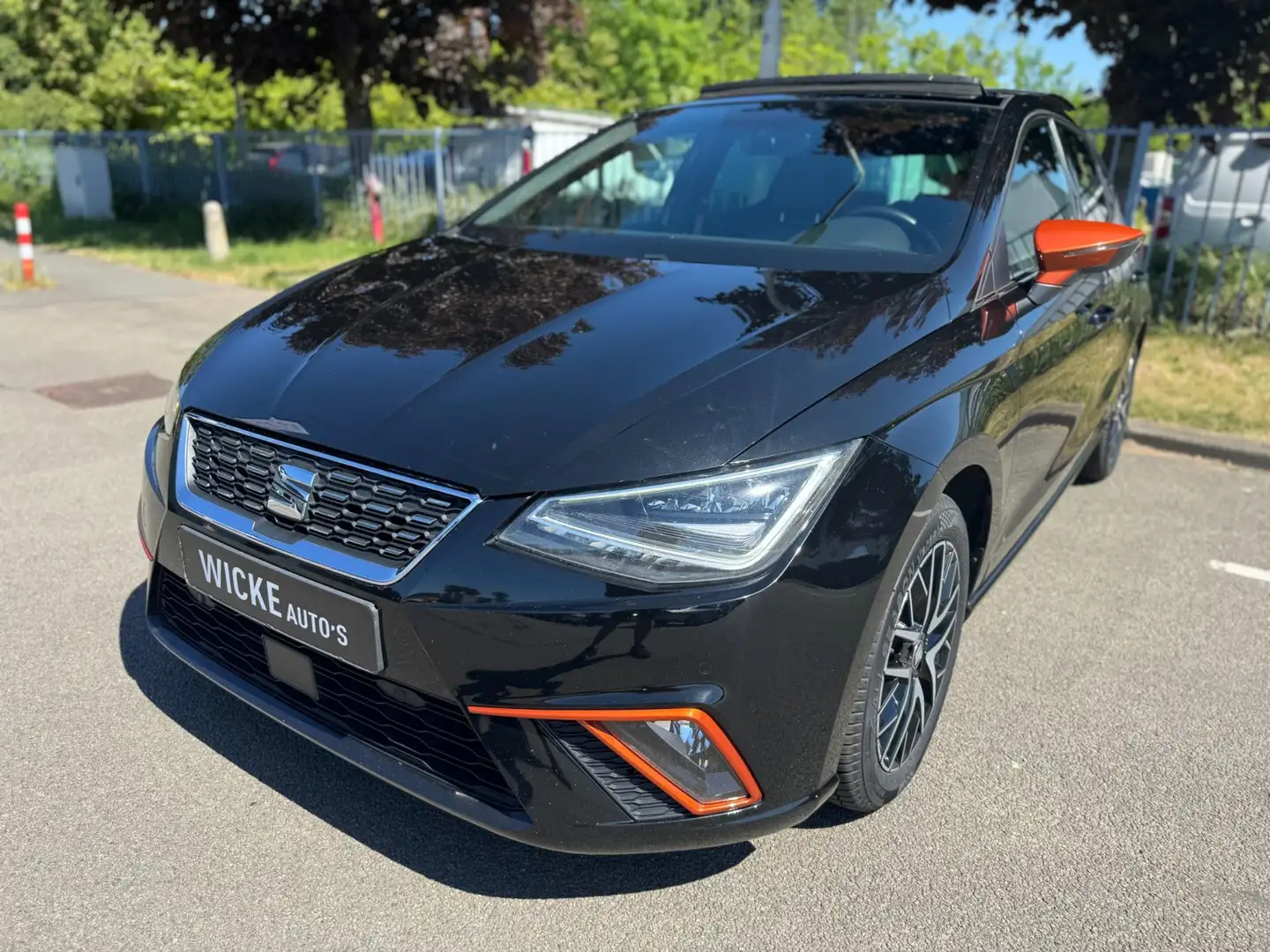 SEAT Ibiza 1.6 TDI FR Business Panorama Keyless Camera Navi B Black - 2