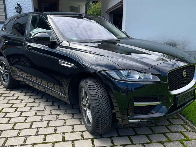 Imagine Jaguar F-Pace F-Pace 25t AWDR-Sport