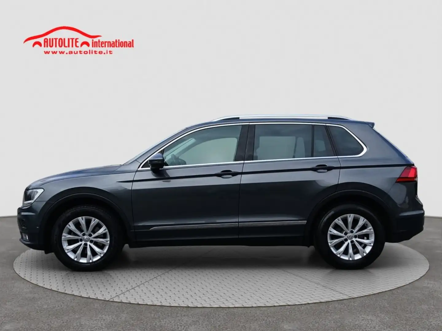Volkswagen Tiguan 2.0 TDI SCR DSG Business BlueMotion Technology Grigio - 2