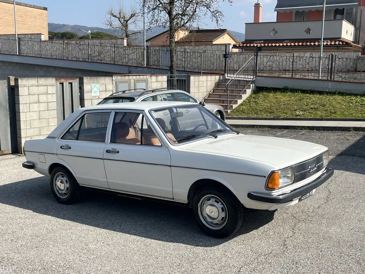 Audi 80 1.3 L 4p, foto 2