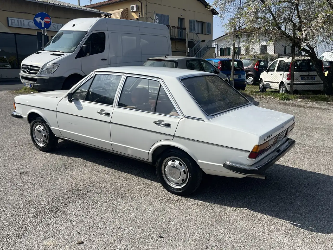 Audi 80 1.3 L 4p, foto 9