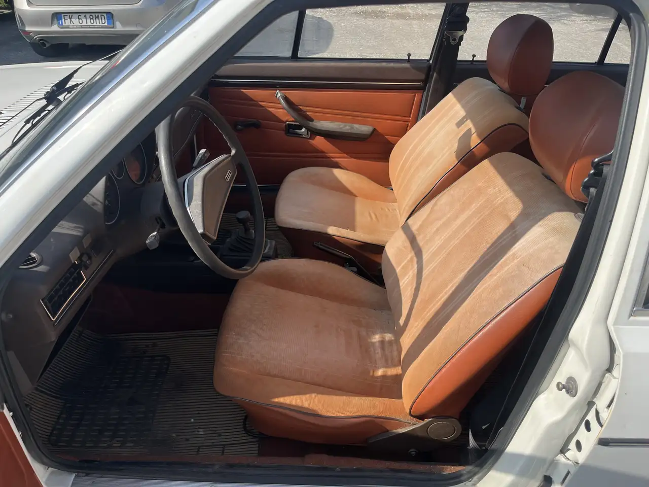 Audi 80 1.3 L 4p, foto 12