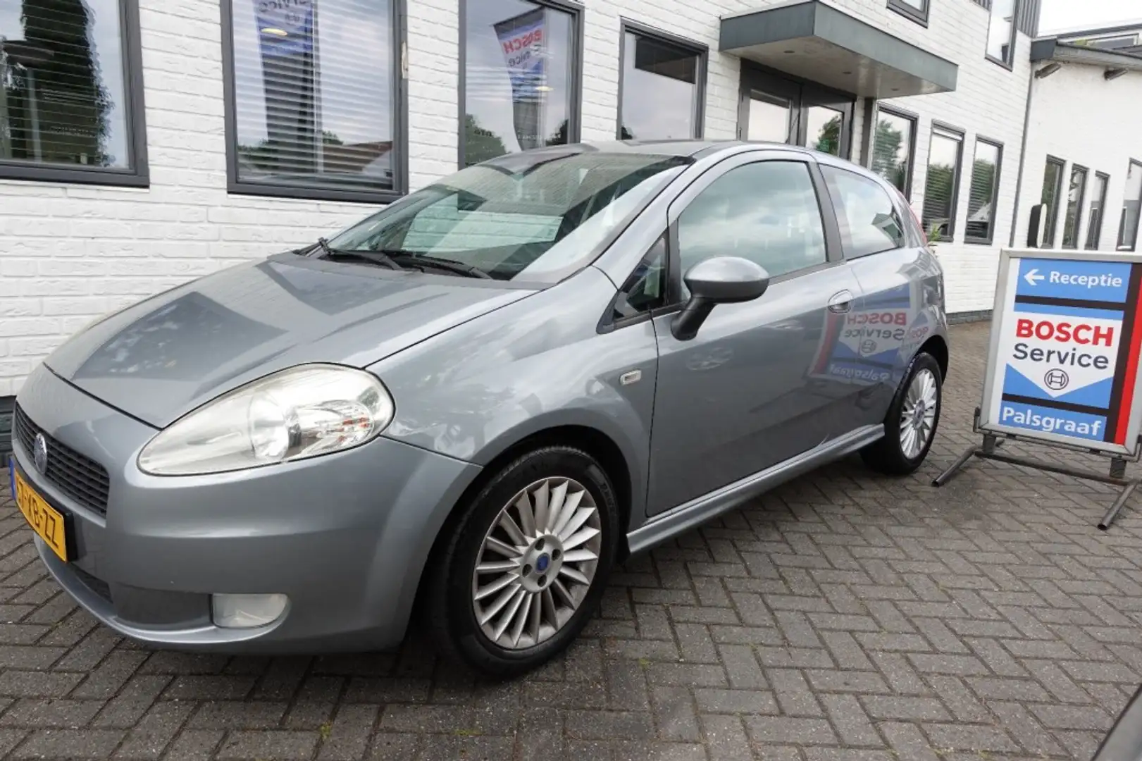 Fiat Punto 1.2 CLASSIC LUSSO Airco Nw distributie + nw apk Grijs - 1