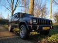 Jeep Cherokee Schwarz - thumbnail 1