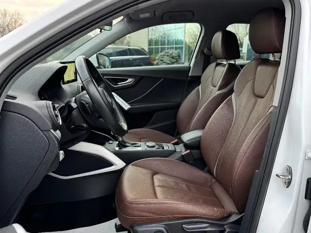 Audi Q2 view 7