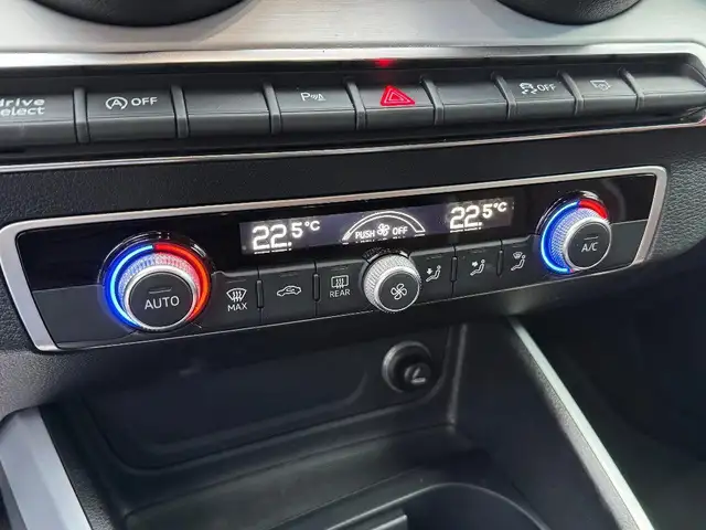 Audi Q2 view 11