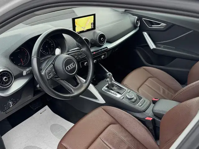 Audi Q2 view 6