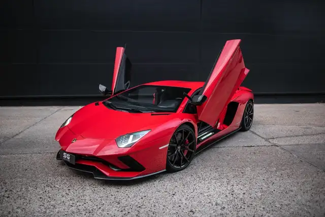 Lamborghini Aventador LP740-4 S