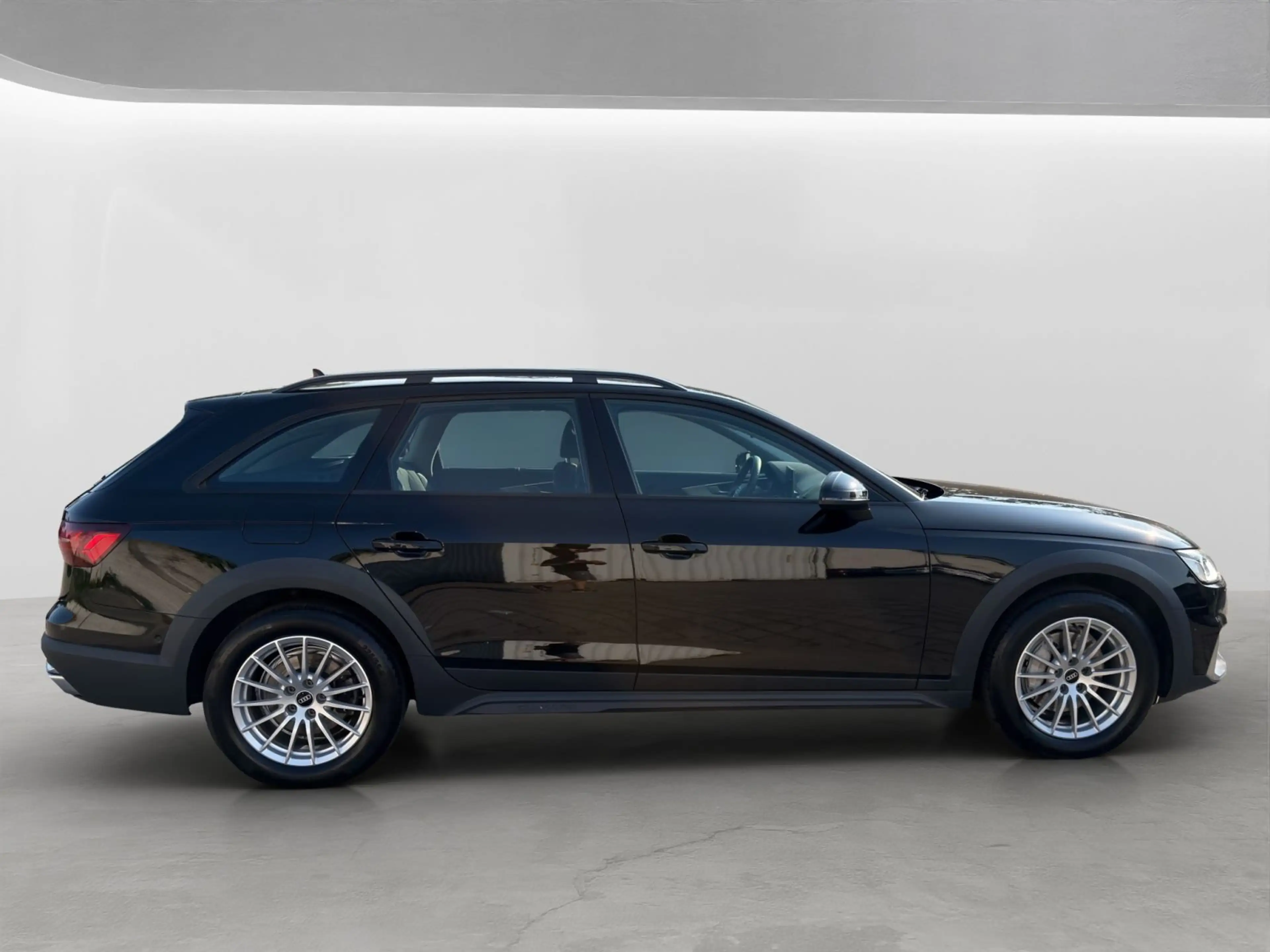 Audi A4 allroad 40 TDI qu. S-tronic *LED*Navi* — photo 8
