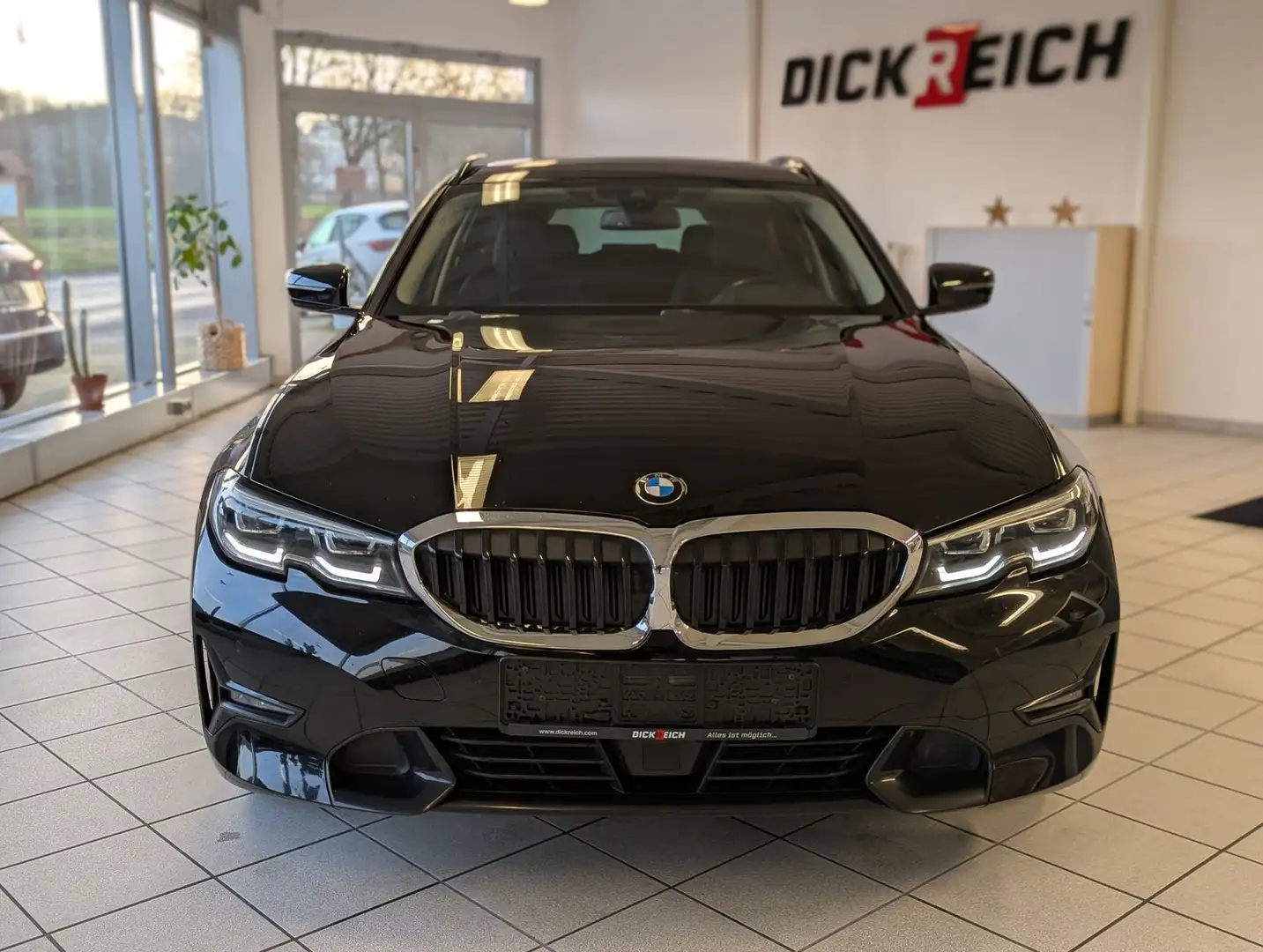BMW 320 d xDrive Sport Line HUD Shadow LED ACC AHK Schwarz - 2