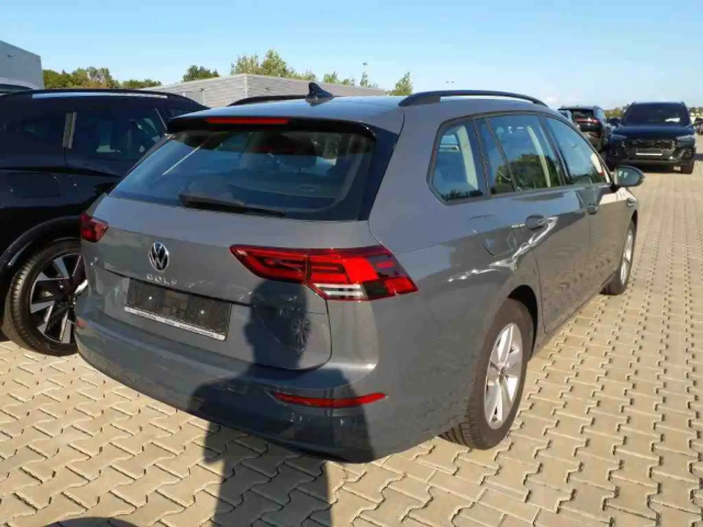 Volkswagen Golf Variant Golf VIII Variant 2.0 TDI Life DSG NAVI APP ACC Grau - 2