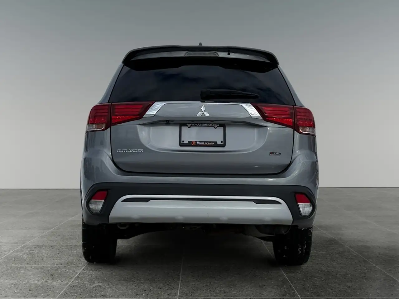 Mitsubishi Outlander снимка Mitsubishi Outlander
