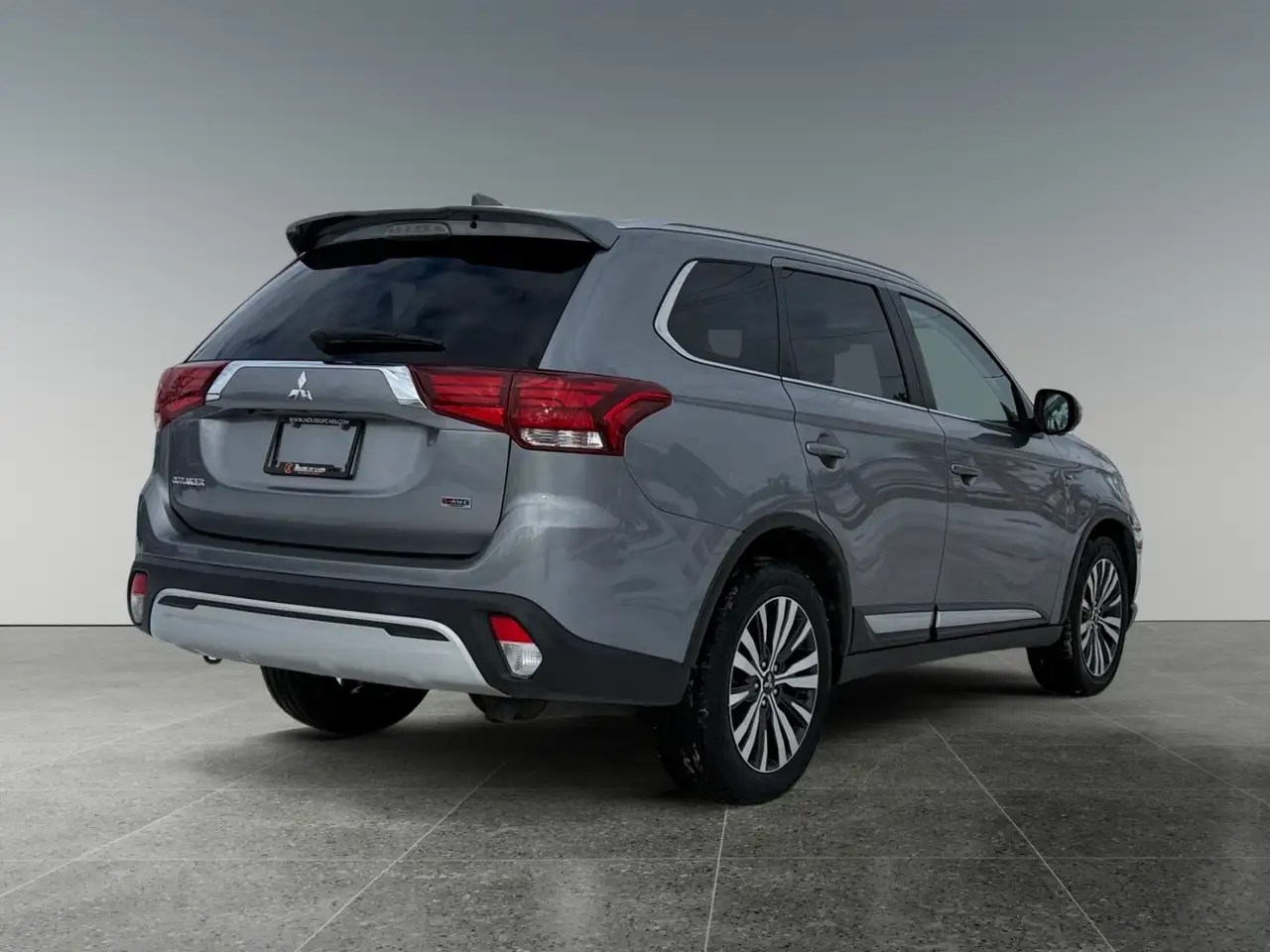 Mitsubishi Outlander снимка Mitsubishi Outlander