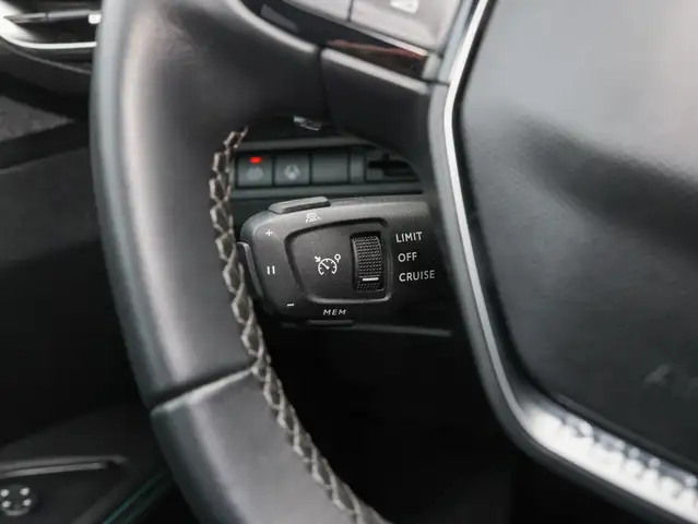 Peugeot 3008 view 14