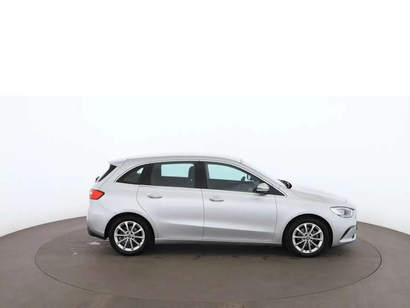 Mercedes-Benz B 180 d Progressive Aut NAVI LEDER SITZHZG R-CAM Silber - 2