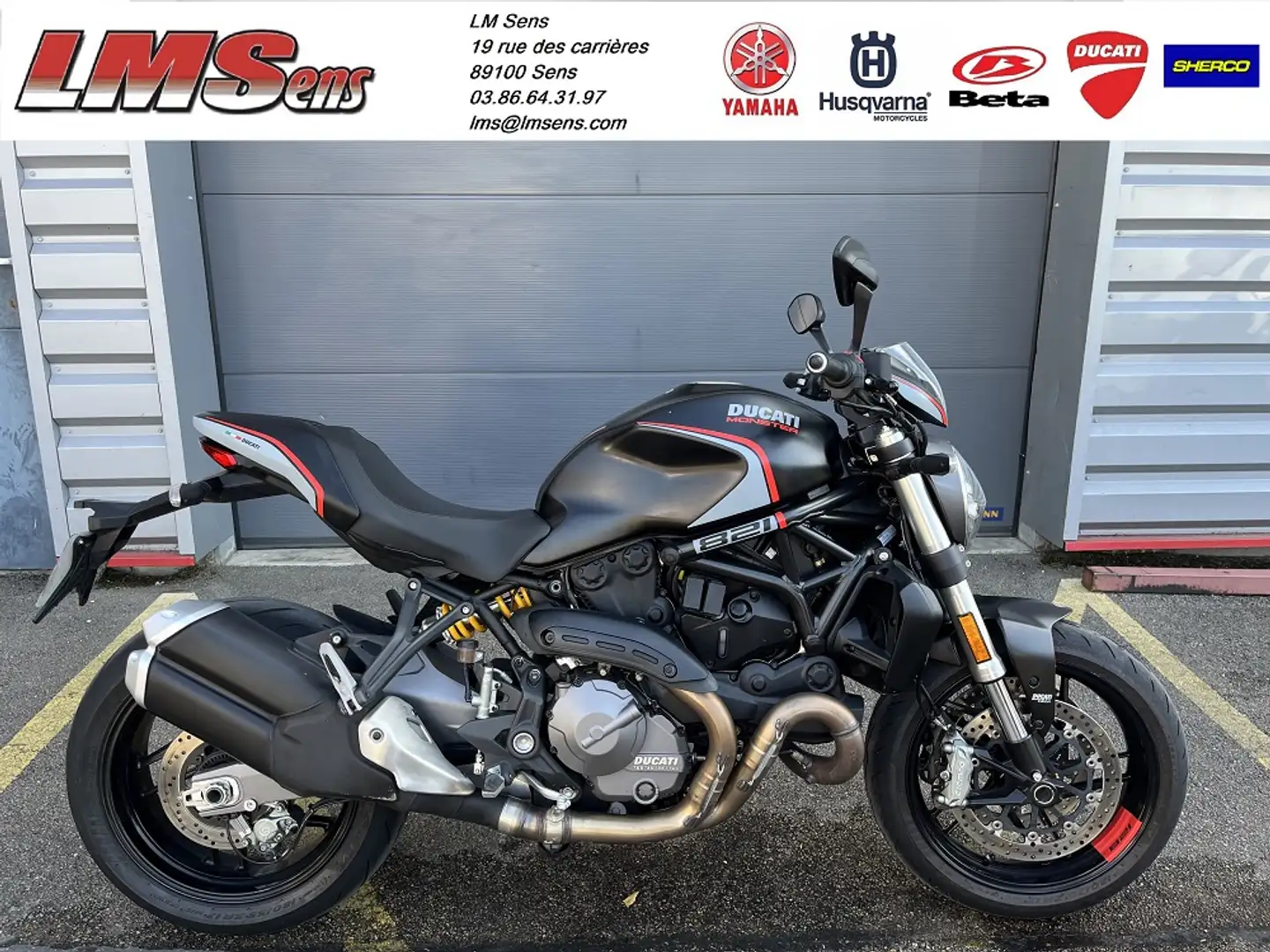Ducati Monster 821 Noir - 1