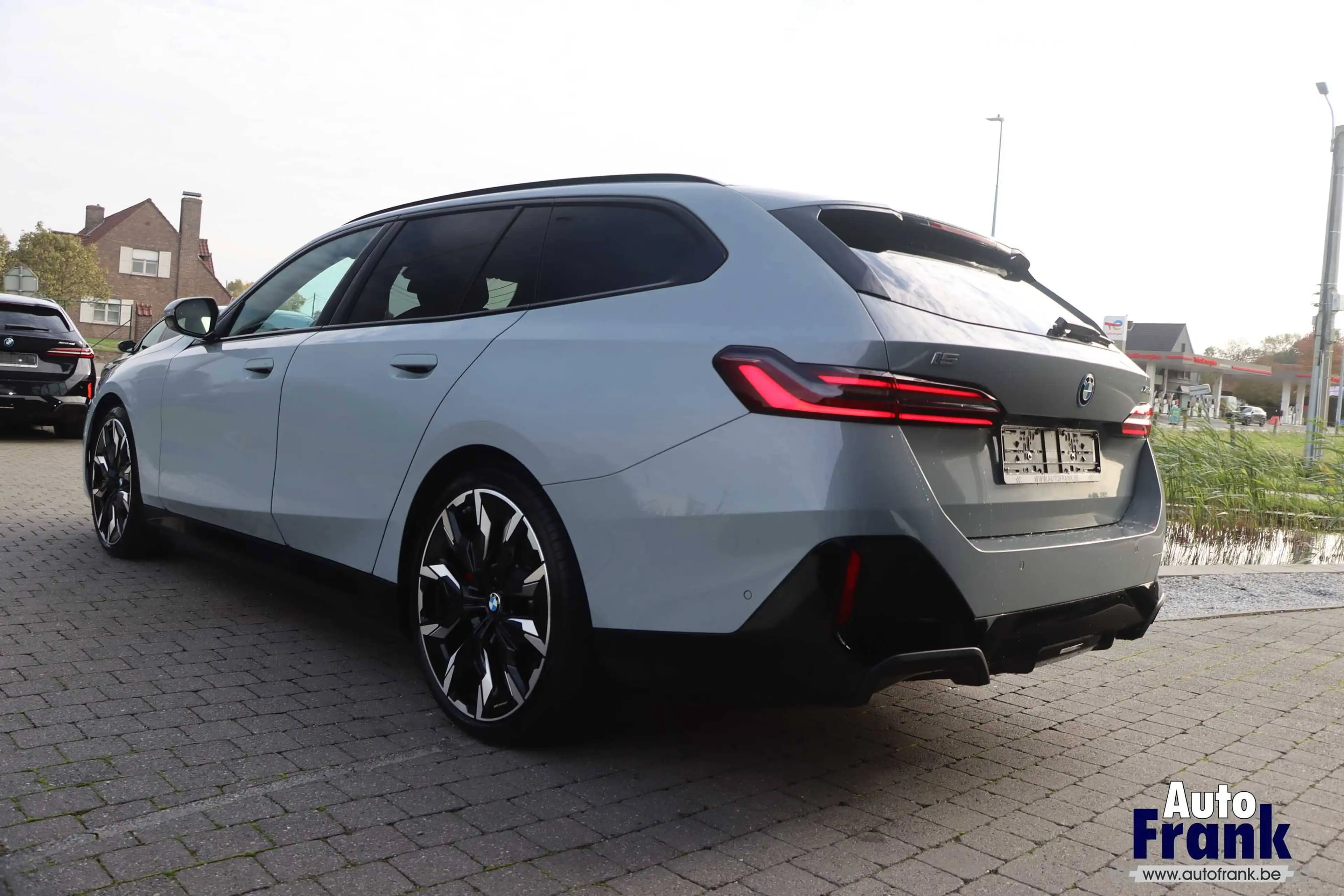 BMW i5 40 / TOURING / 4X4 / M-SPORT-PRO / 21" / SUSP PRO / DRIV PRO / B&W — photo 6