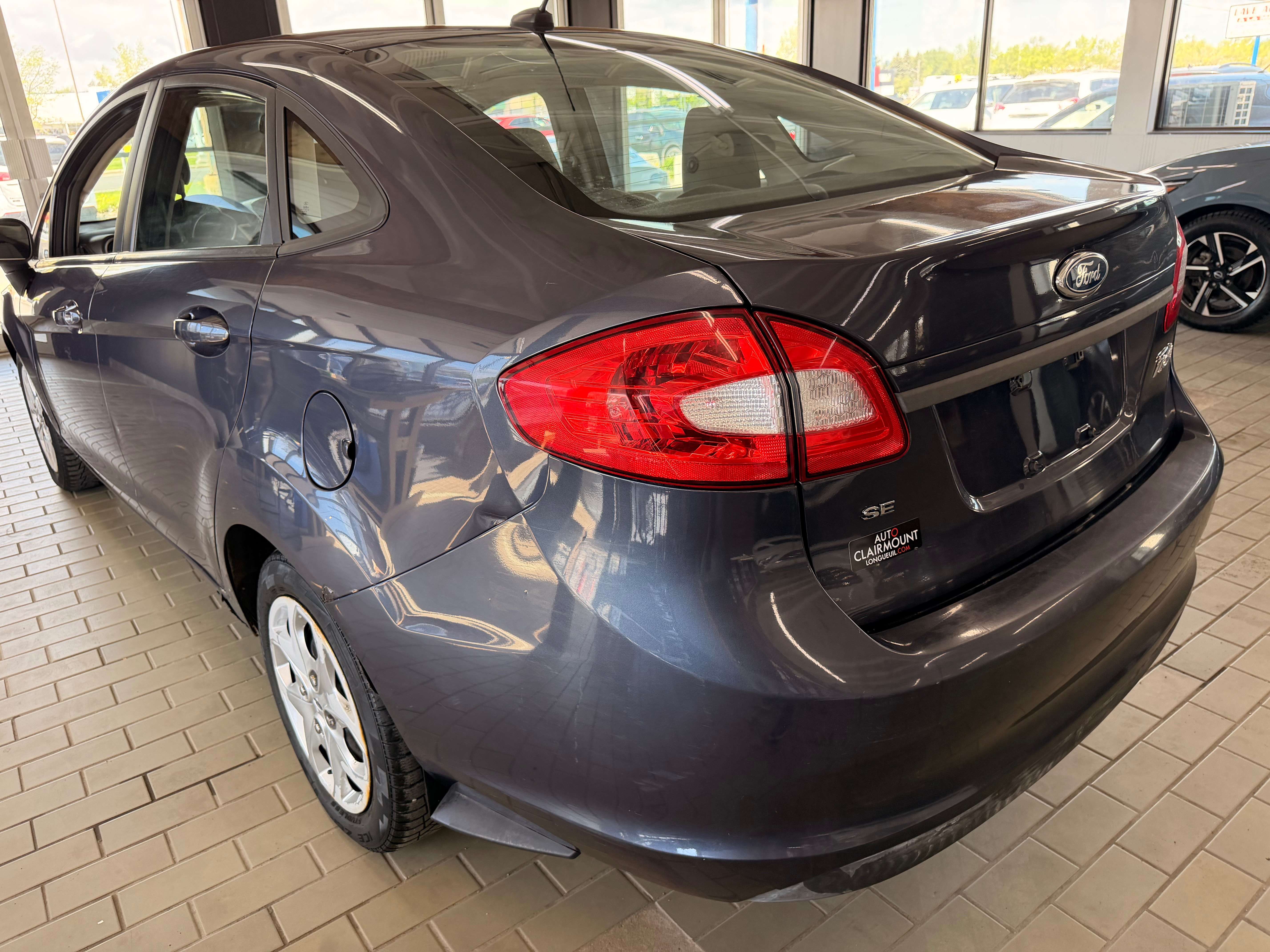 2012 Ford Fiesta Sedan