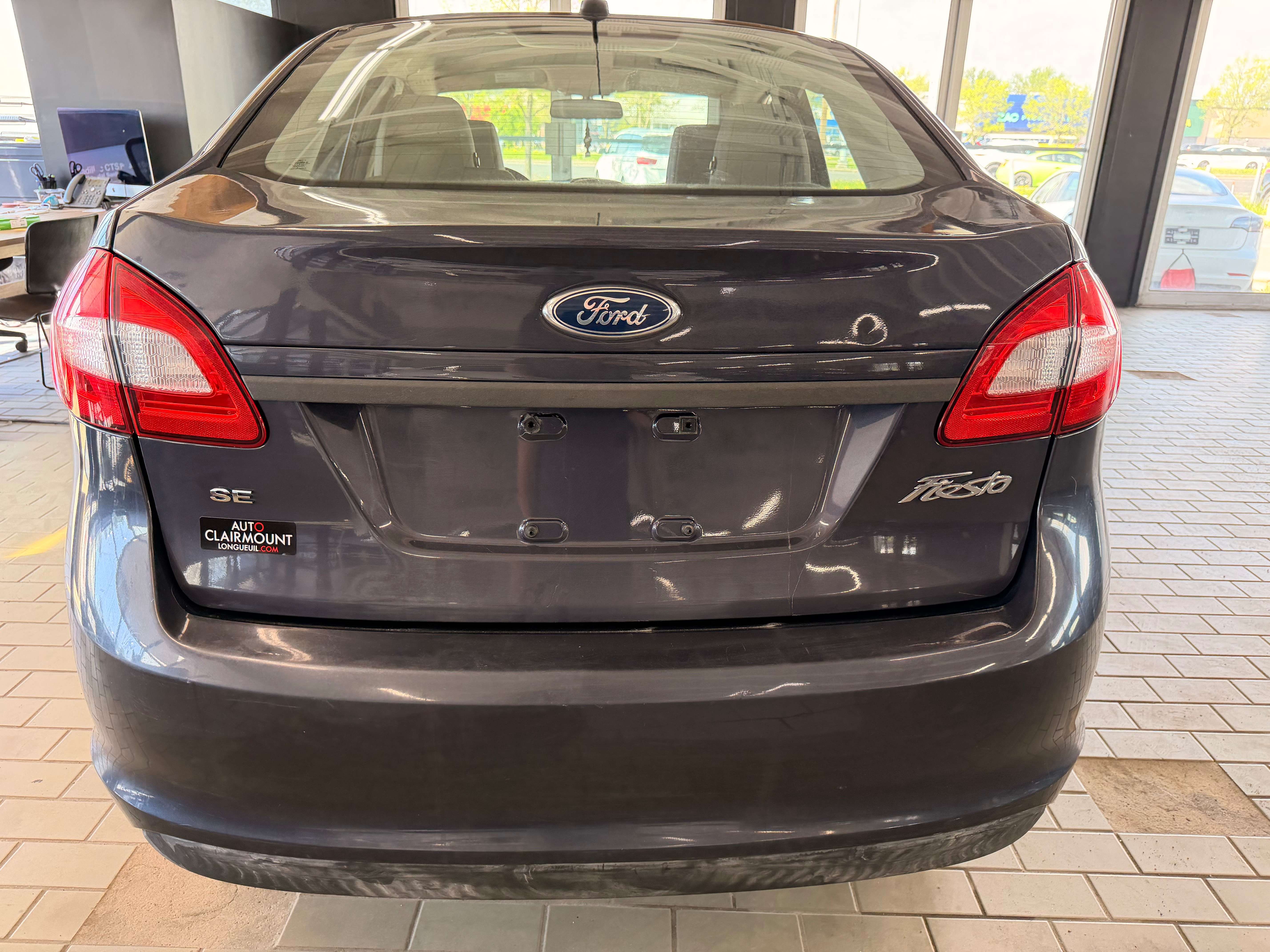 2012 Ford Fiesta Sedan