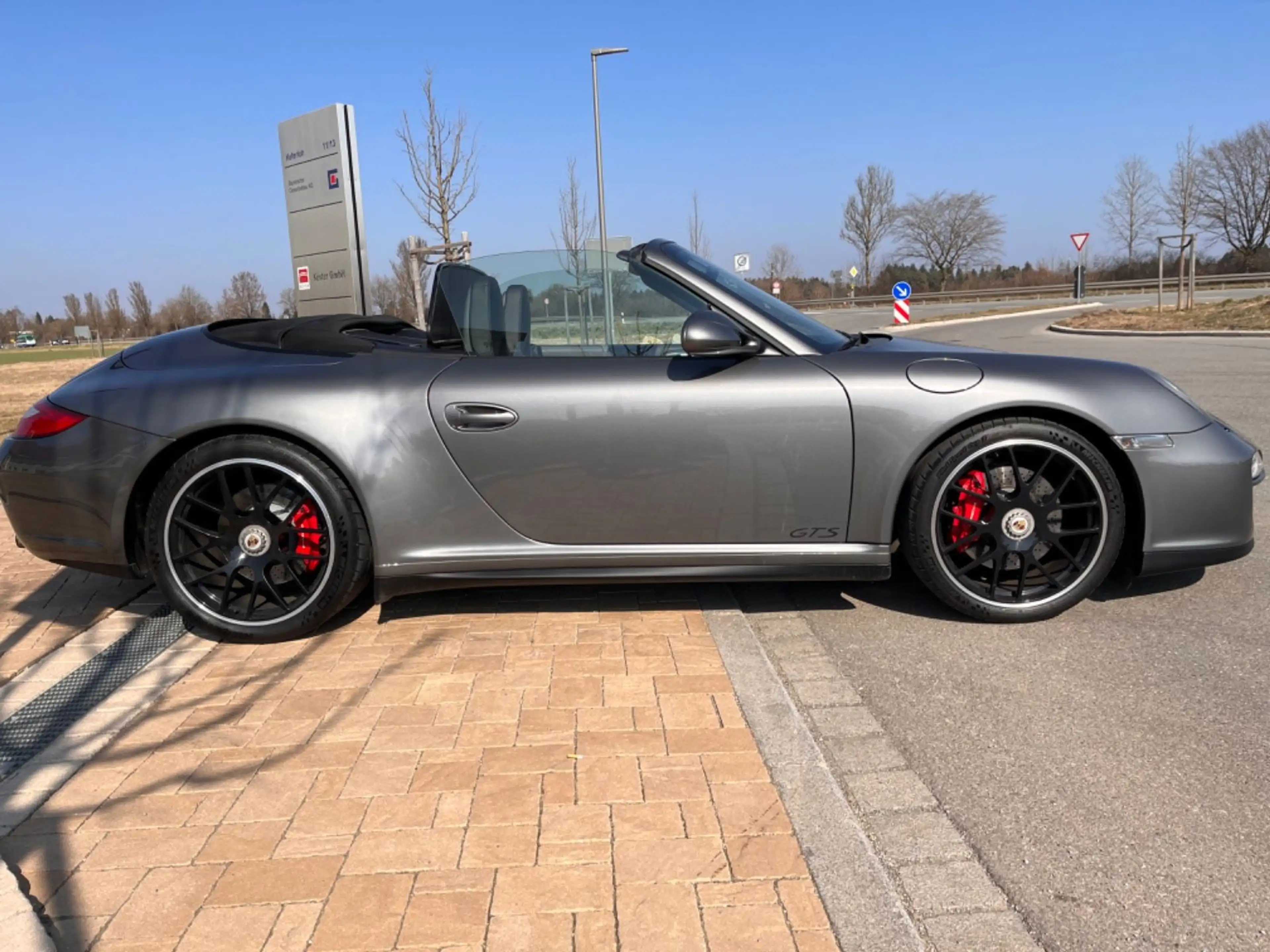 Porsche 997 911 GTS Cabrio PDK NAVI Zentralverschluss — photo 8