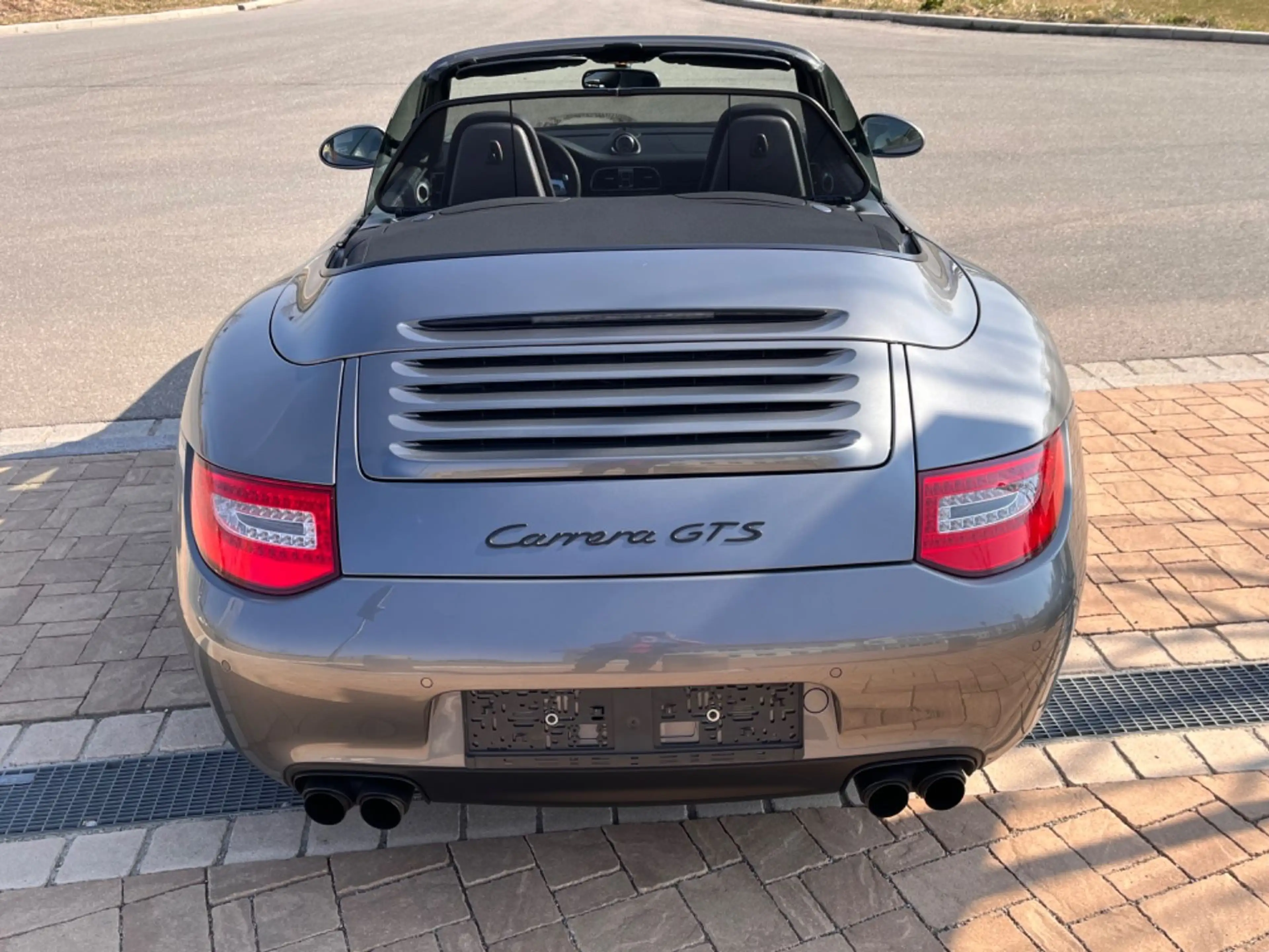 Porsche 997 911 GTS Cabrio PDK NAVI Zentralverschluss — photo 6