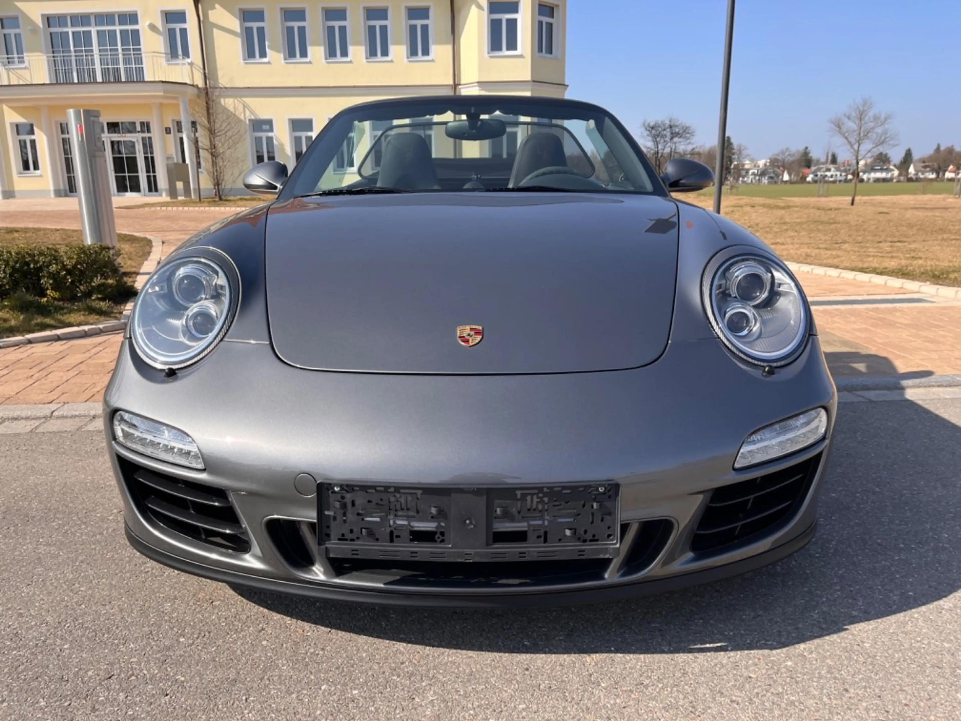 Porsche 997 911 GTS Cabrio PDK NAVI Zentralverschluss — photo 10