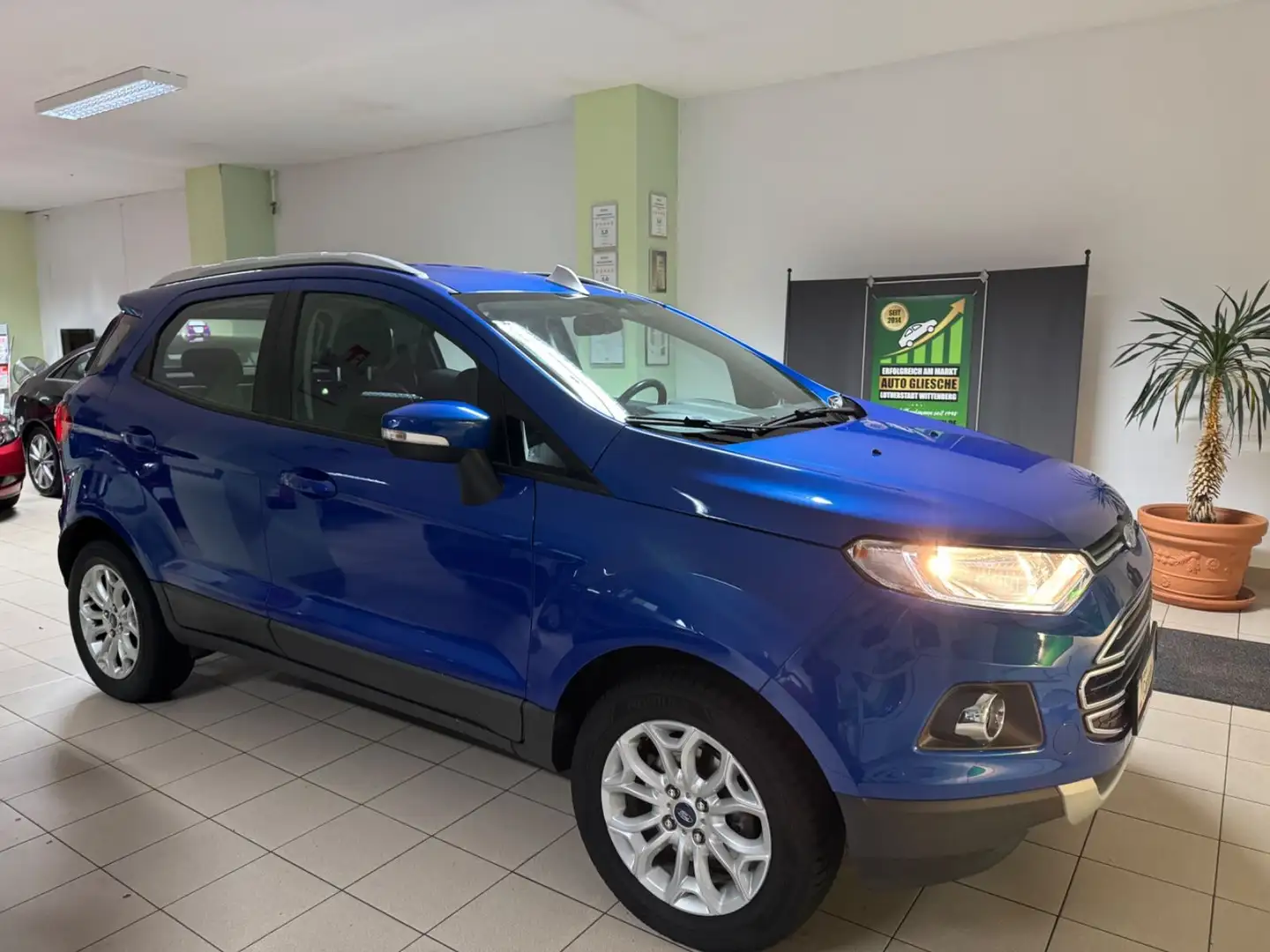 Ford EcoSport Titanium, bequem einsteigen... Blau - 2
