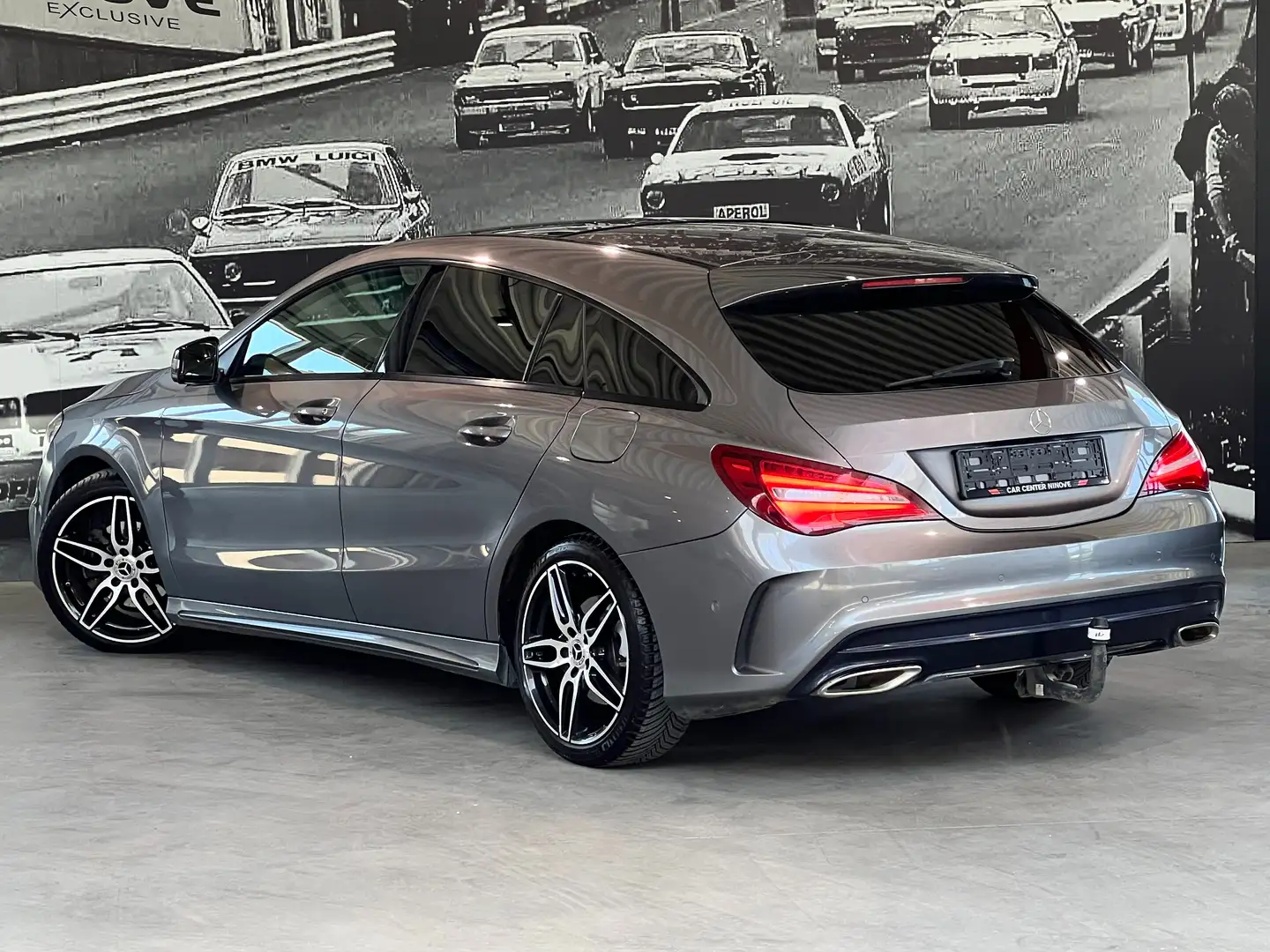 Mercedes-Benz CLA 200 d Business Solution AMG Grau - 2