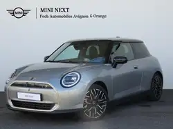MINI SE 218ch Favoured