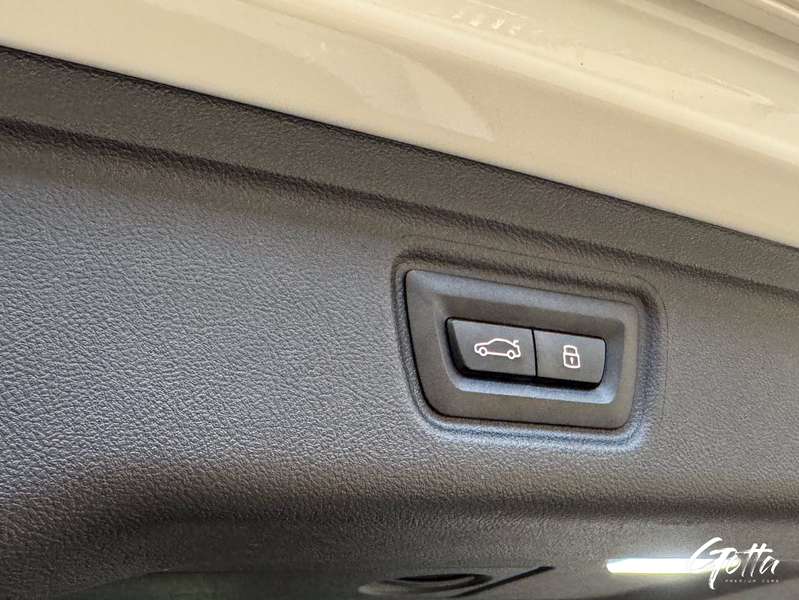 Photo du véhicule BMW 330