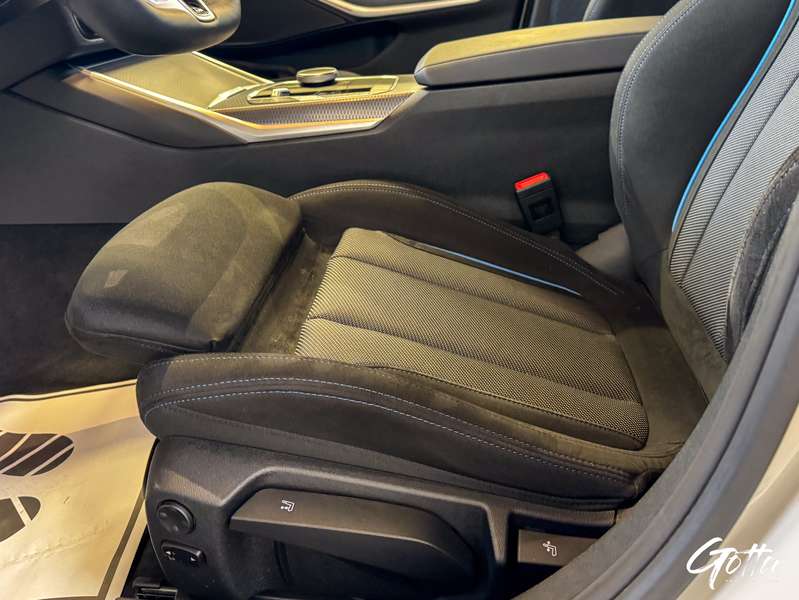 Photo du véhicule BMW 330