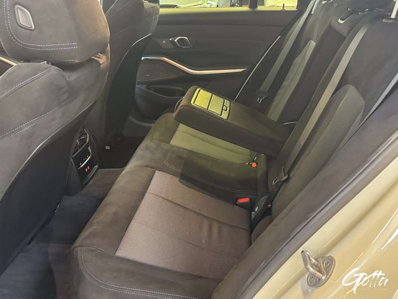 Photo du véhicule BMW 330