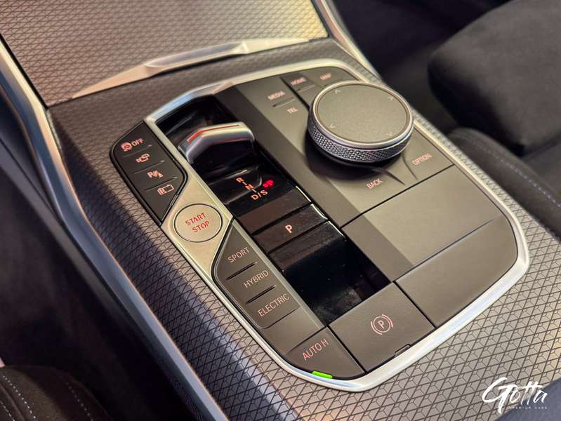 Photo du véhicule BMW 330