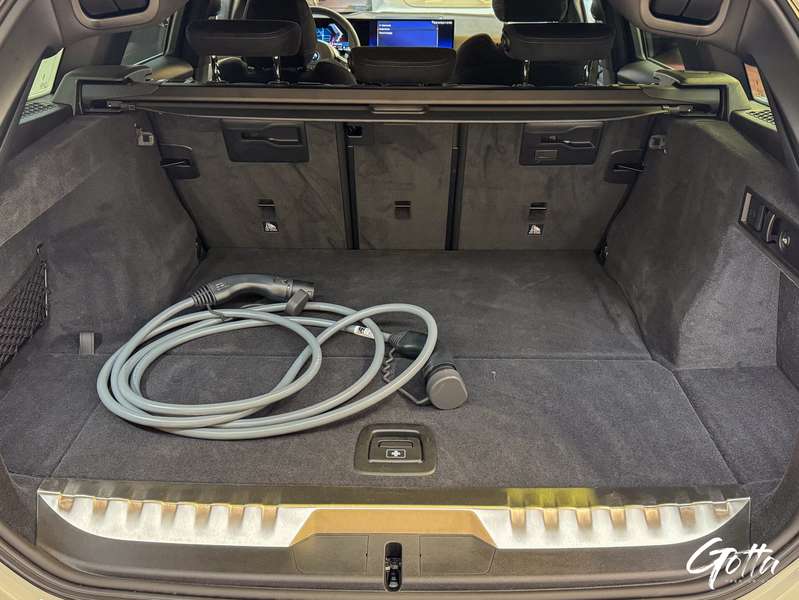 Photo du véhicule BMW 330