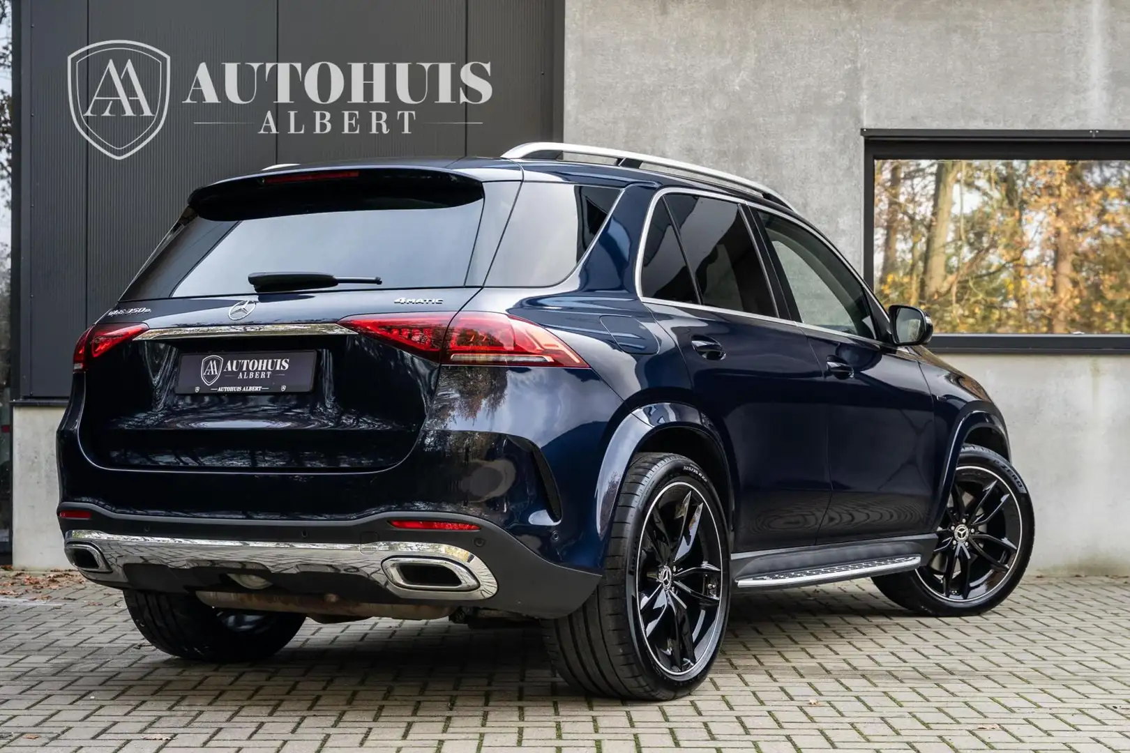 Mercedes-Benz GLE 350 e 4MATIC AMG 22'' 360c Burmester Pano Bleu - 2