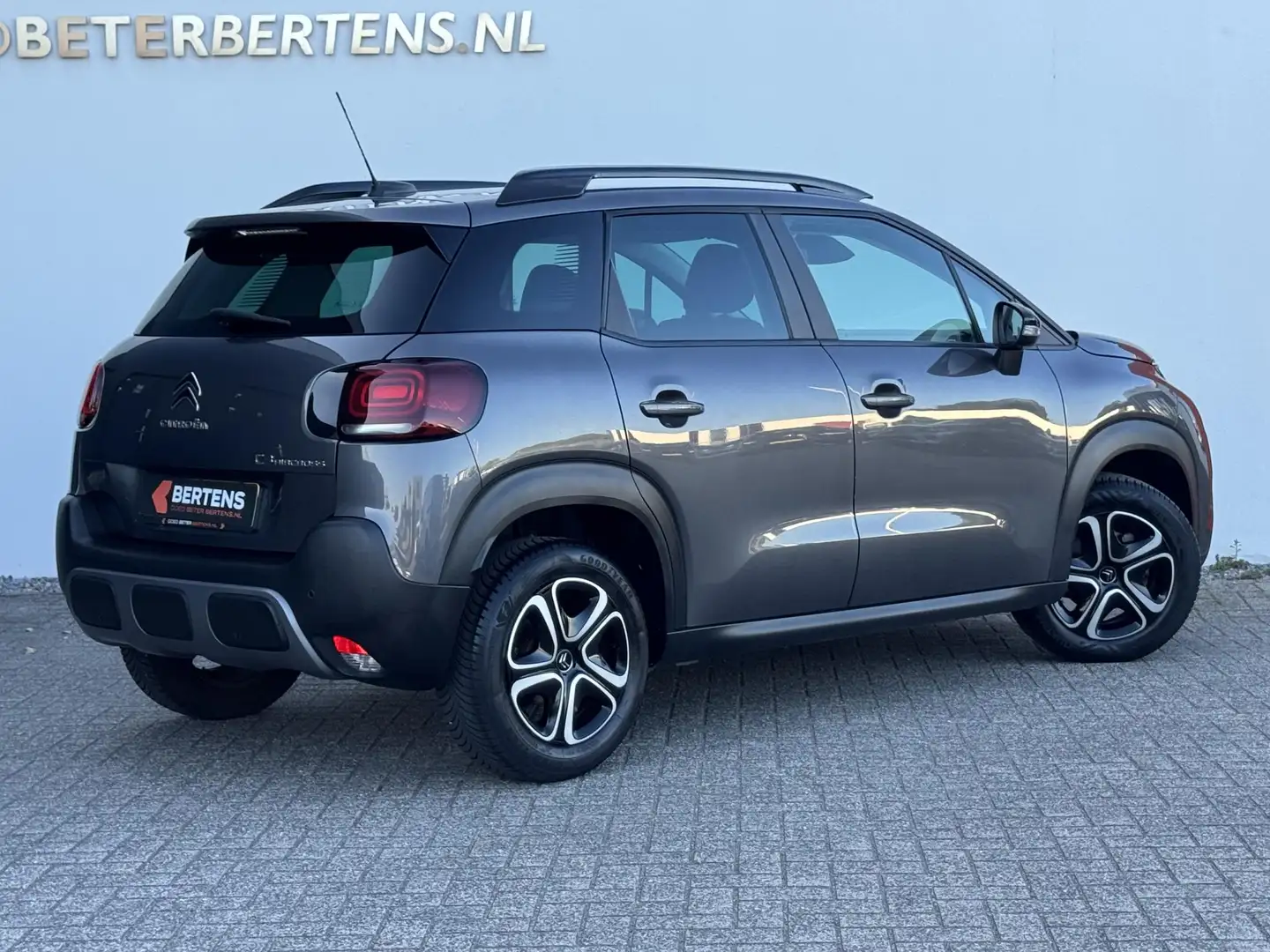 Citroen C3 Aircross 1.2 PT 110 Feel | Navi | Apple Carplay | Prijs is Grijs - 2