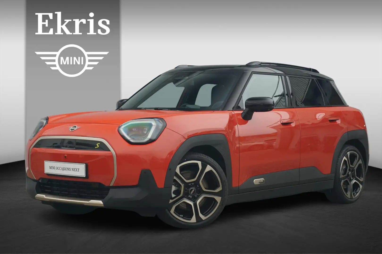 MINI Aceman SE / Favoured Uitvoering / Pakket XL / 19'' LM Vel Rood - 1