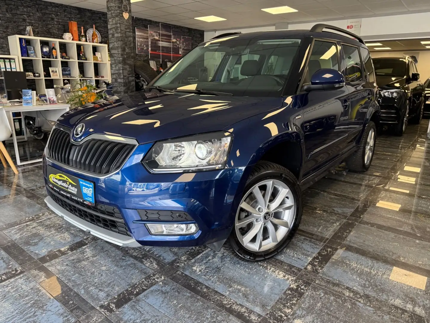 Skoda Yeti Drive*Xenon*Automatik*1.Hand*Tempo*AHK Blau - 1