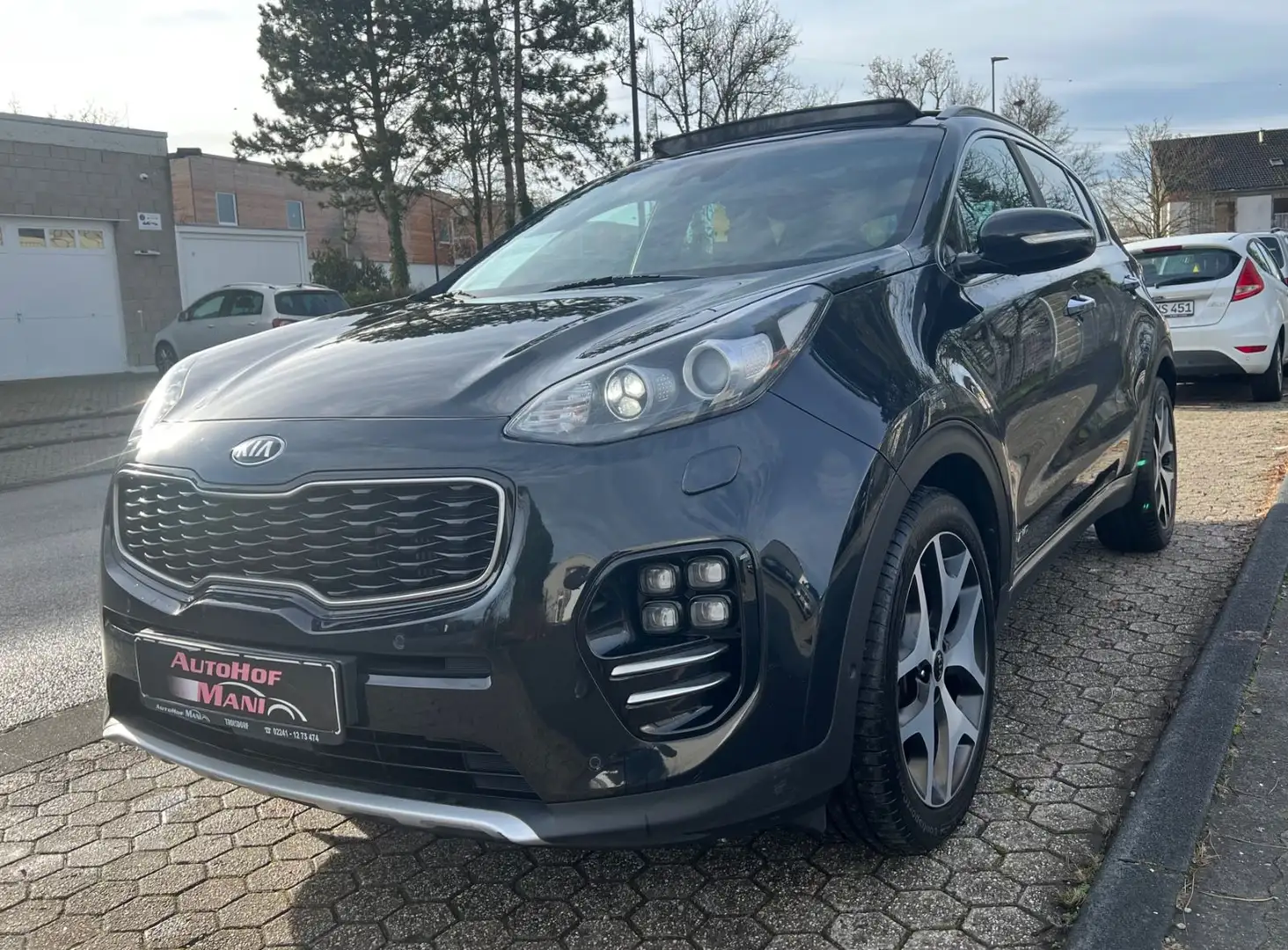 Kia Sportage GT-Line 4WD/Automatik/Navi/Panorama Zwart - 1