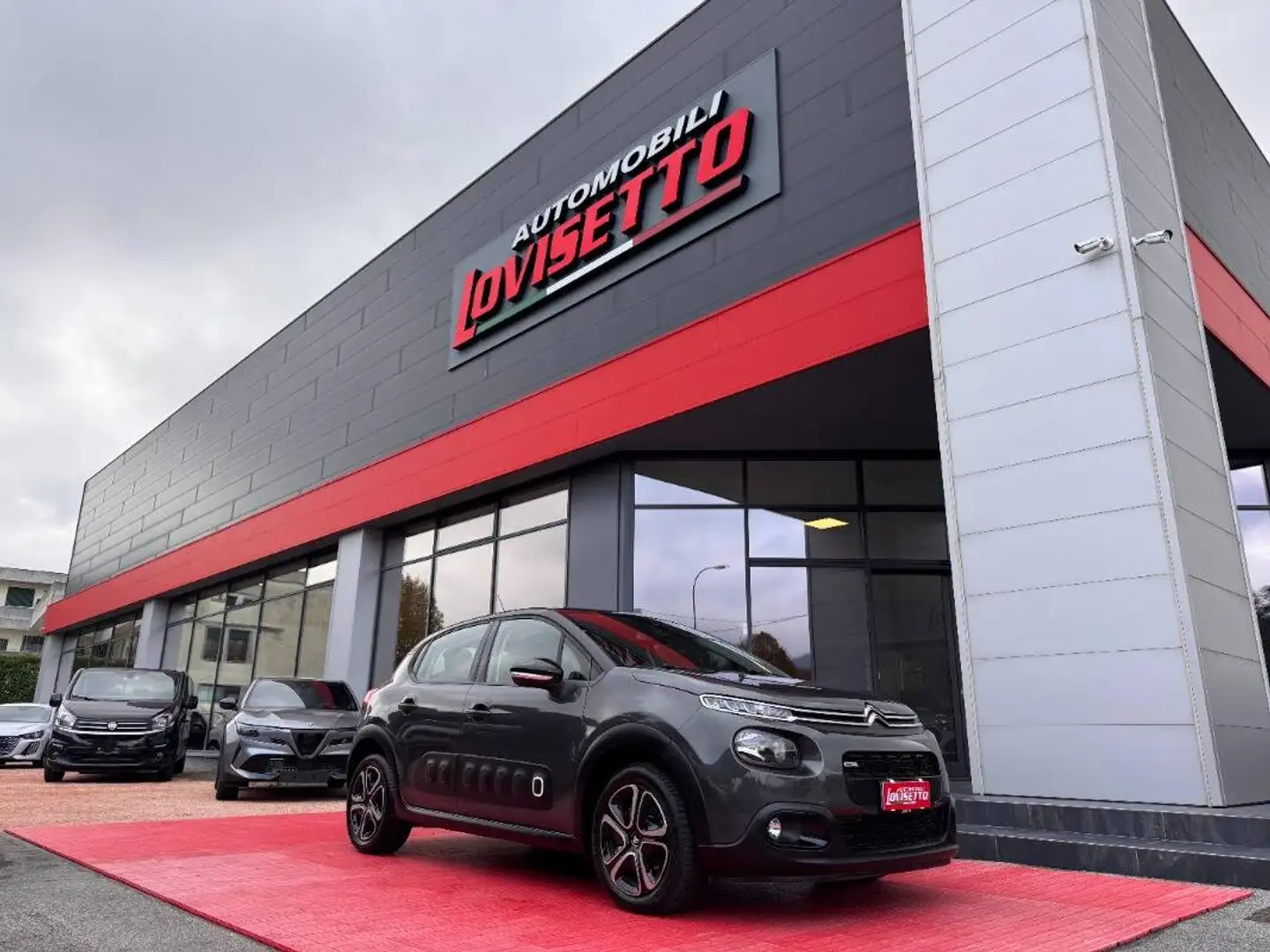 Citroen C3 1.2 puretech Shine 82cv Gris - 1