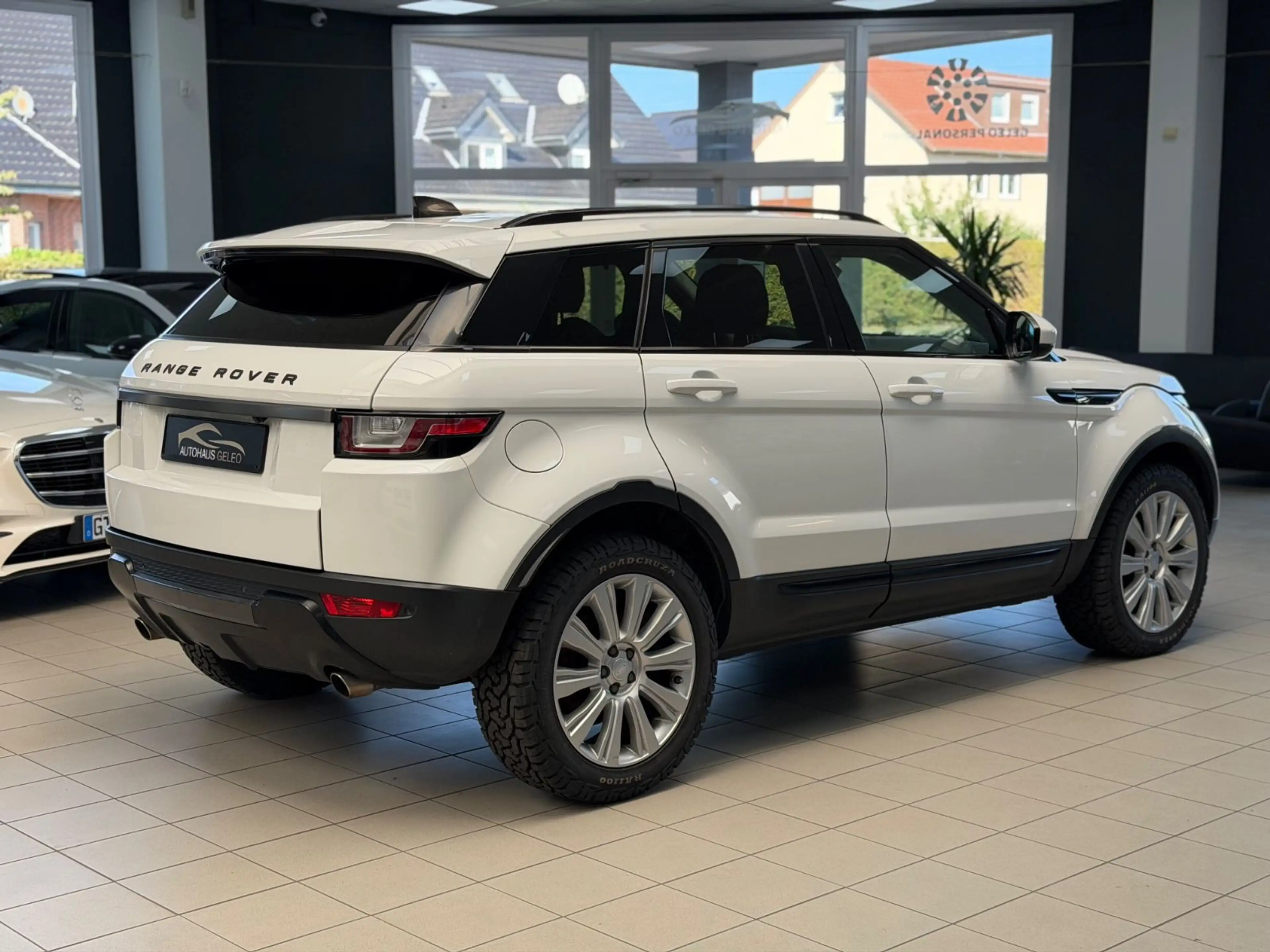 Land Rover Range Rover Evoque Pure / AHK / KAMERA / — photo 6